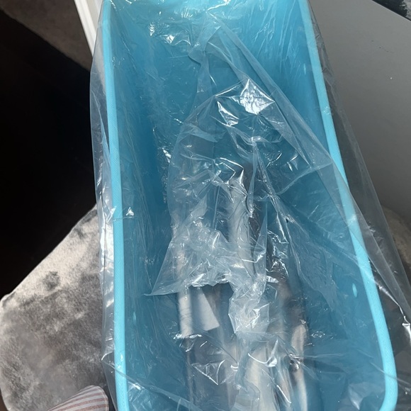 Rubber Beach Bag With Zipper - Picture 3 of 8